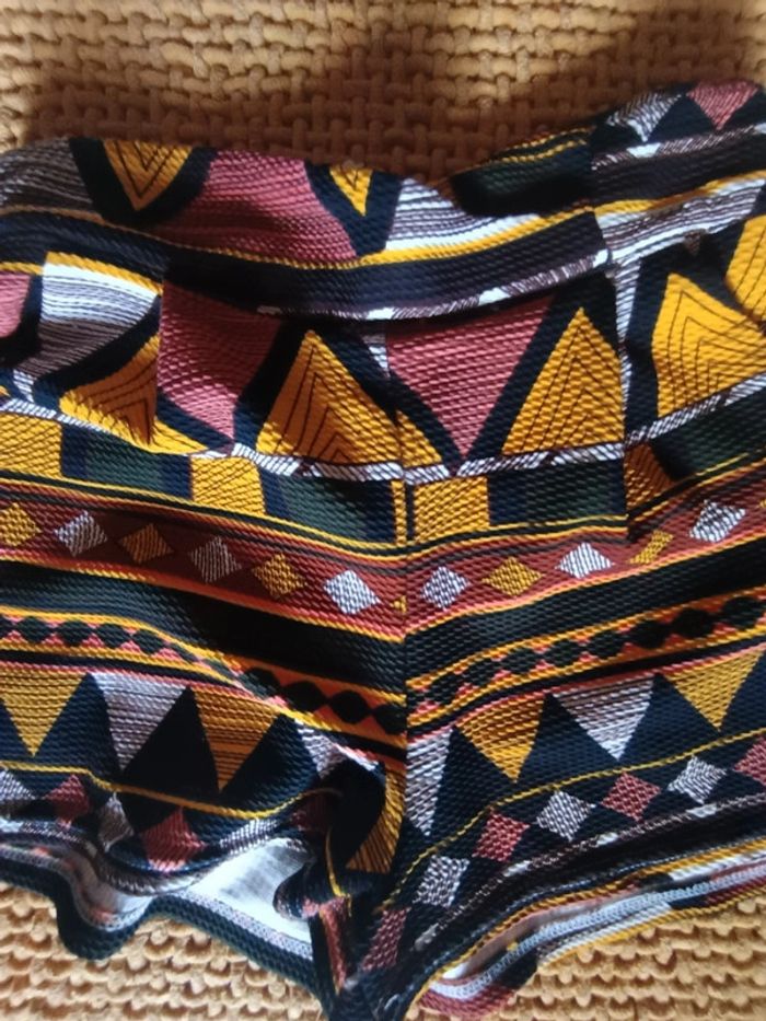 Short Moody's taille S/M comme neuf - photo numéro 3