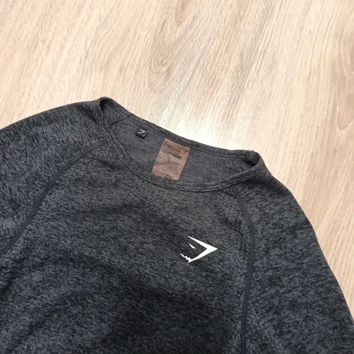 Hauts gymshark femme s teeshirt manche longue gris - photo numéro 2