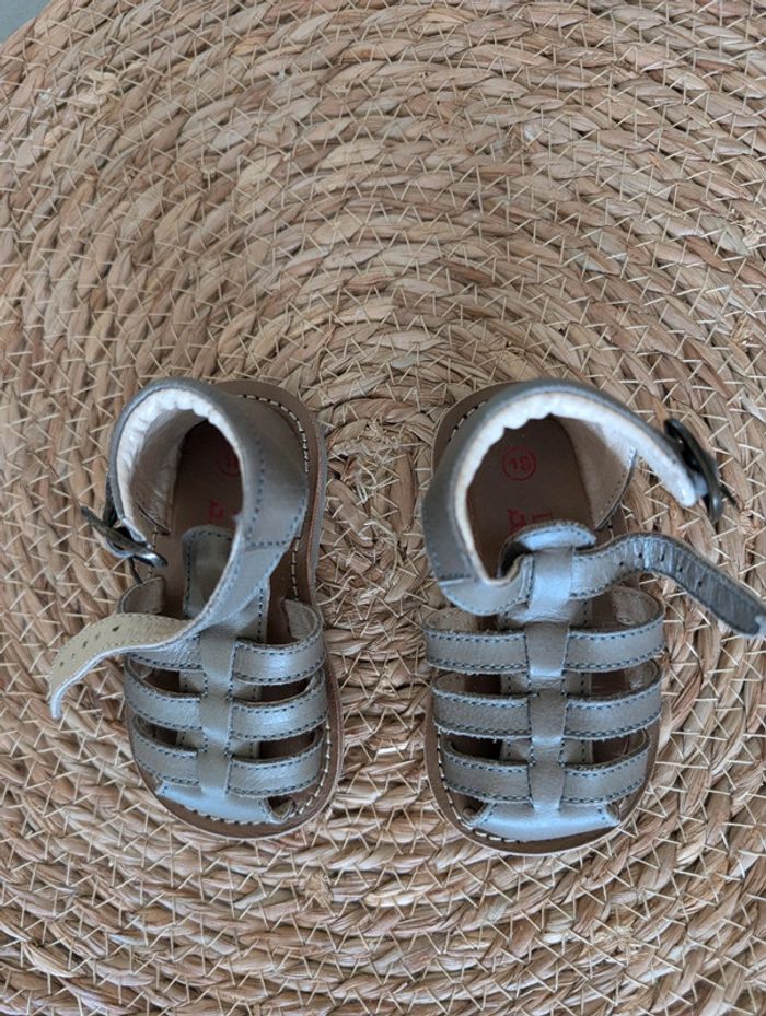 Chaussures garçon T. 18 neuves Du Pareil au Même - photo numéro 2