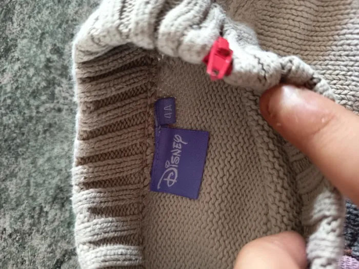 Pull taille 4 ans Disney - photo numéro 3