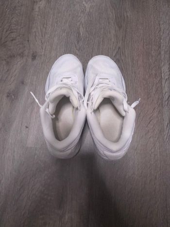 Gt hustle Academy Blanches Très bon état général prix bradé 🔥🔥🥵