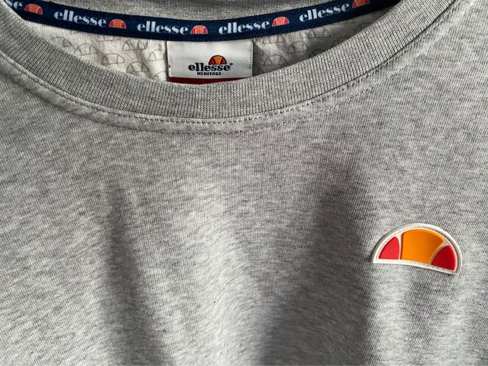 Pull Ellesse - photo numéro 2