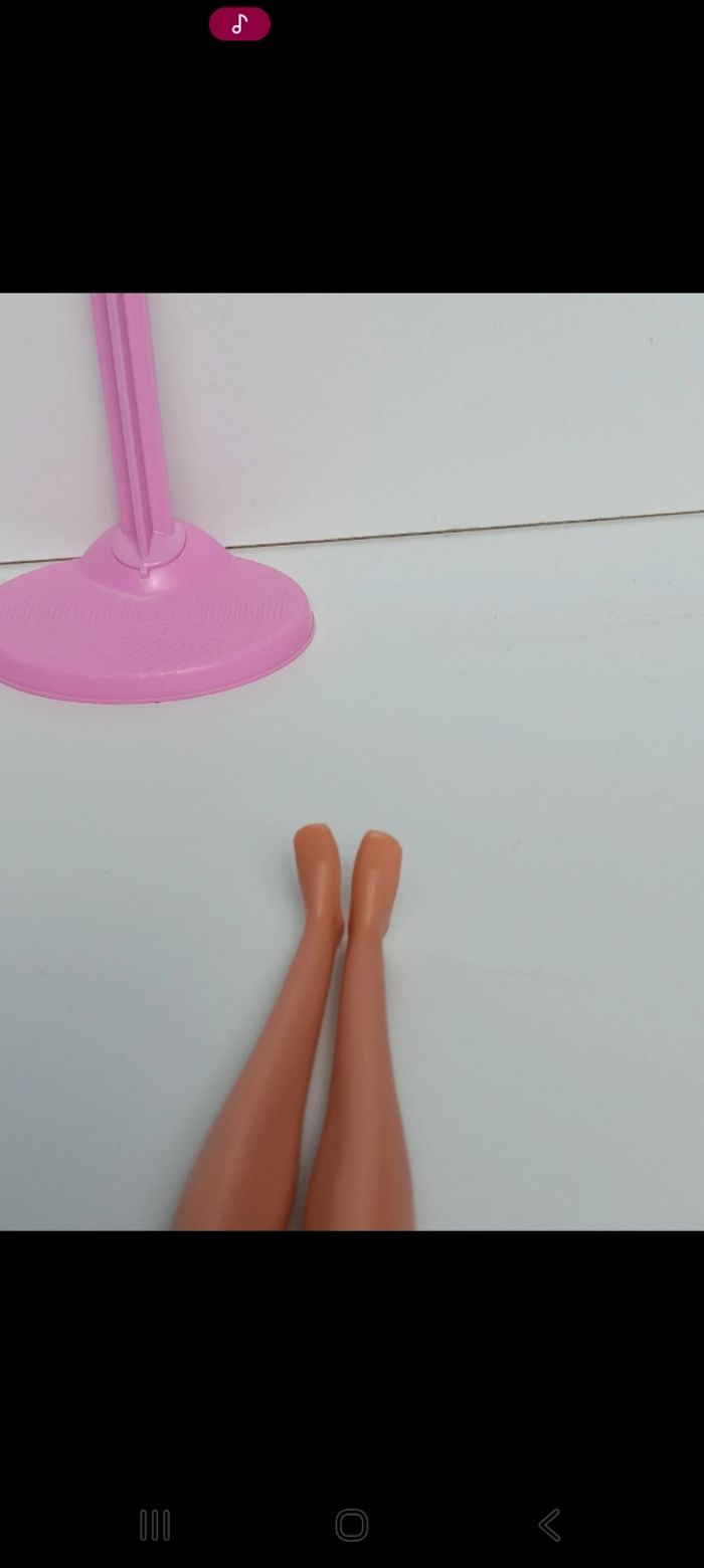 Poupée mattel barbie Doggy Daycare , Garderie pour chiens (FXH08)
Poupée et ensemble compris - photo numéro 8