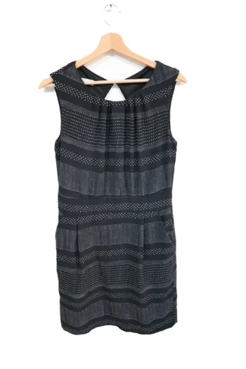 C51 robe noir Signe nature 38