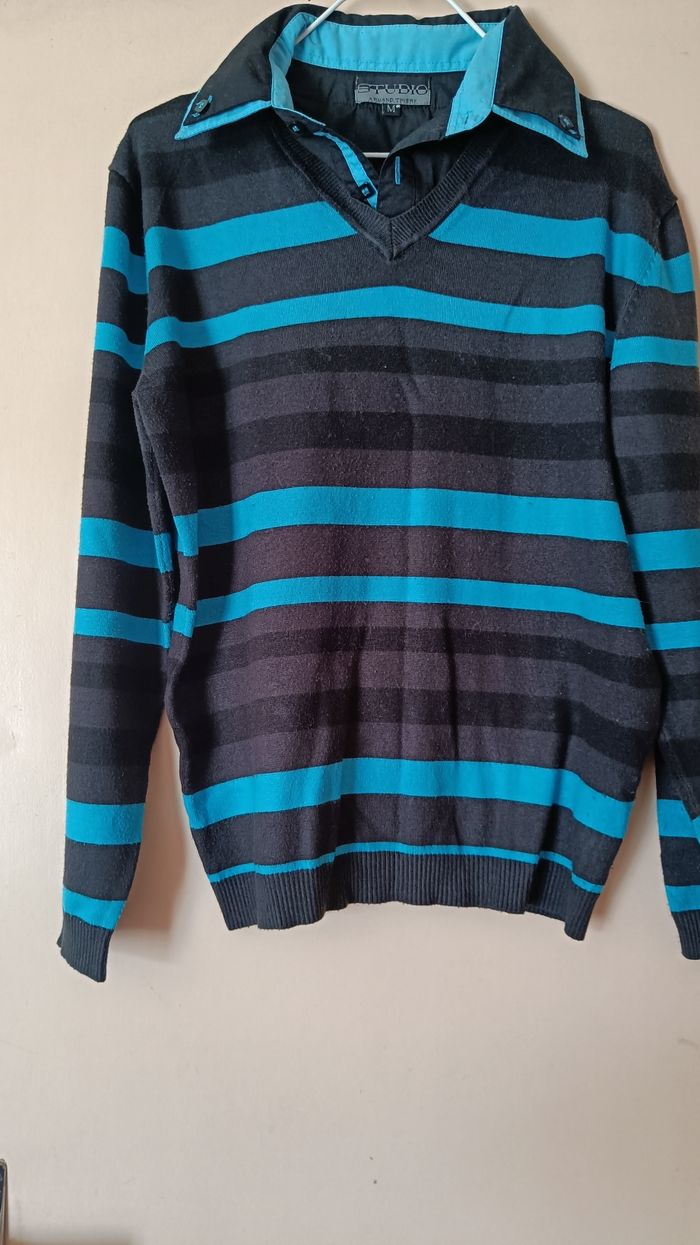 Pull Armand Thierry taille M