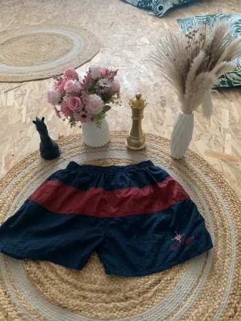 Short bicolore