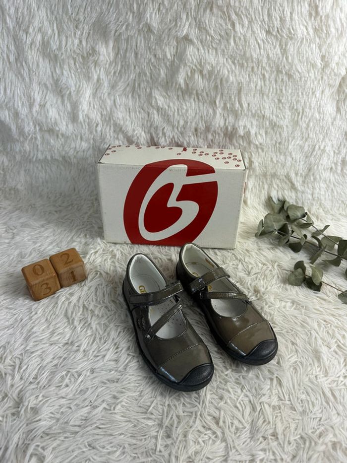 Paire de babies GBB taille 31