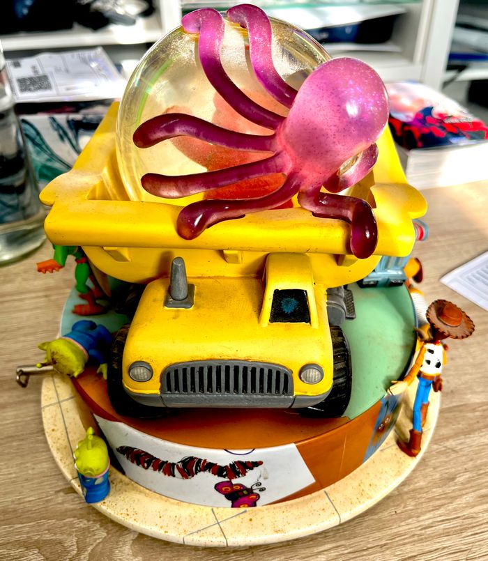 Boule a neige musicale disney store Toy story - photo numéro 3