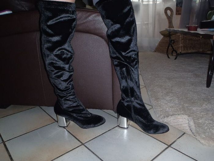 superbes bottes / cuissardes taille 39 - NEUF