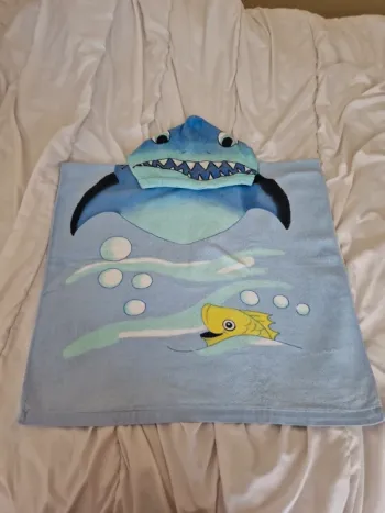 Cape de bain requin