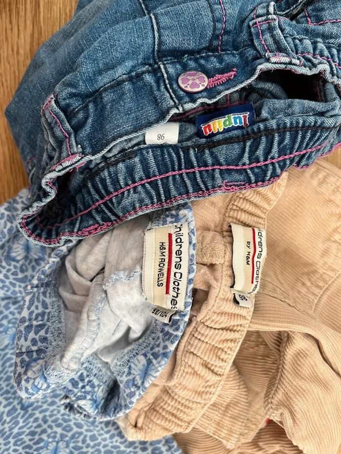 Pantalons fille en lot taille 98. - photo numéro 7