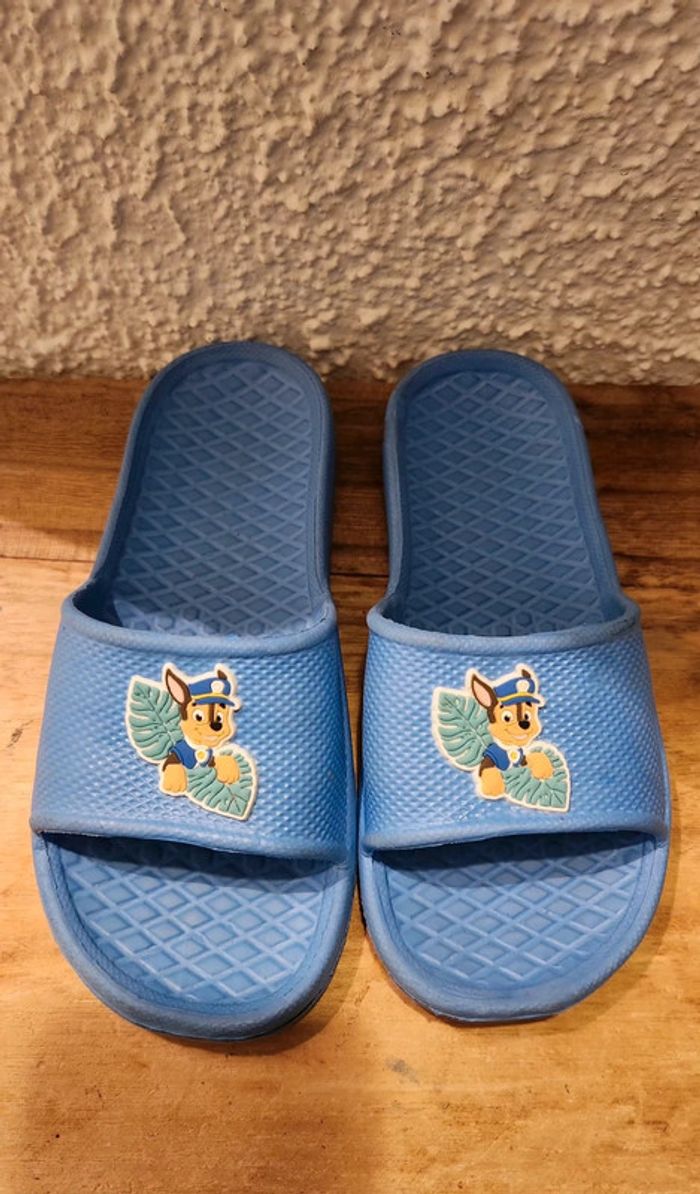 Claquettes Chase pat patrouille pointure 27/28