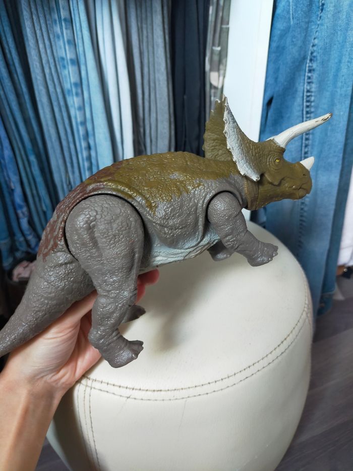 Dinosaure sonore Jurassic park Jurassic word - photo numéro 6