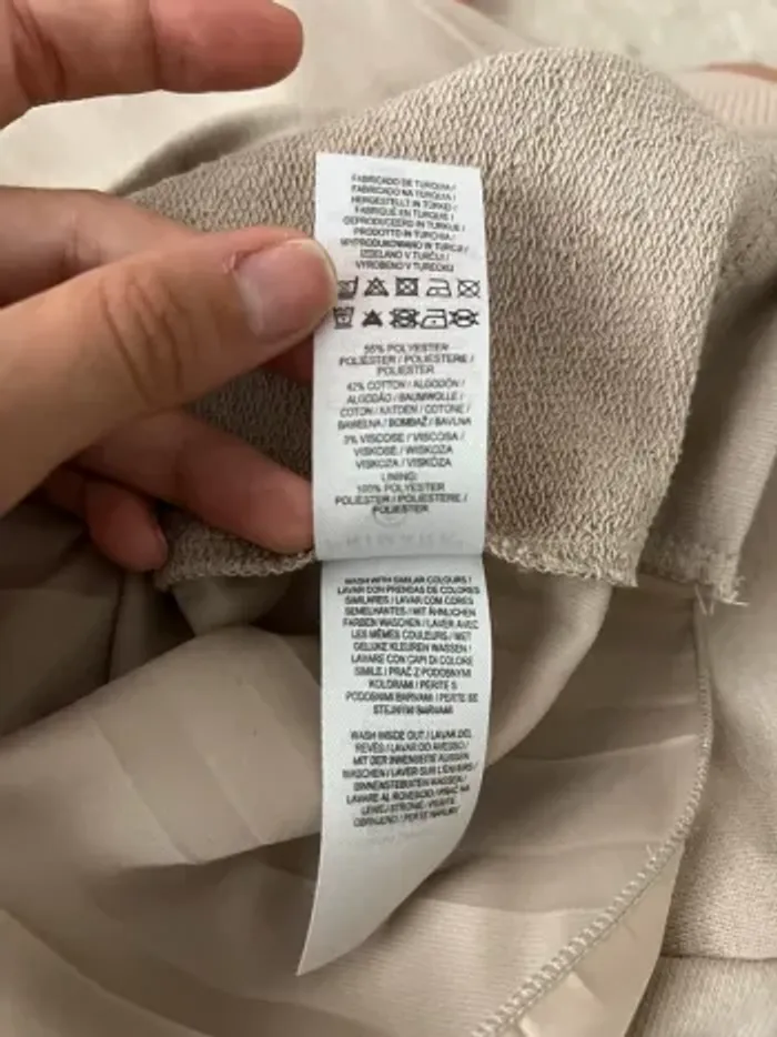 Sweat beige à dos plissé satiné Primark - photo numéro 5