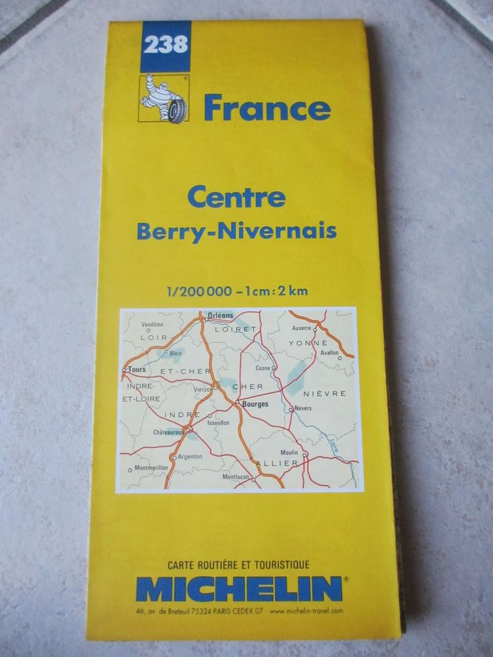 Carte routière et touristique Michelin n° 238 Centre (Berry-Nivernais) 1:200000