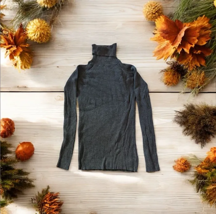 Petit pull à col roulé - Taille M