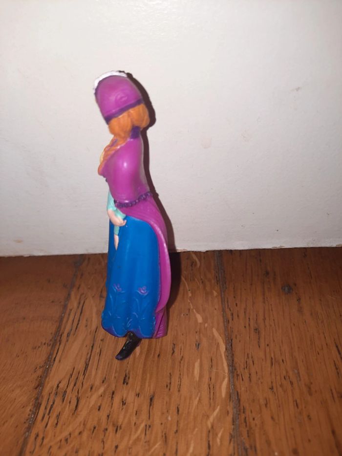 Figurine Anna reine des neiges - photo numéro 5