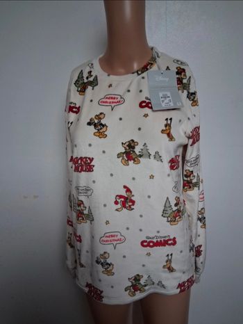 Haut de pyjama femme taille XS 34/36Je vends ce haut de pyjama femme Disney à motifs multicolores.

- Type de produit : Haut de pyjama
- Marque : Disney
- Taille : XS (34/36)
- Couleur : Multicolore
- Caractéristiques : Motifs imprimés, Manches 