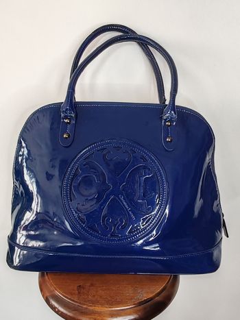 CHRISTIAN LACROIX Grand sac simili cuir vernis bleu marine 