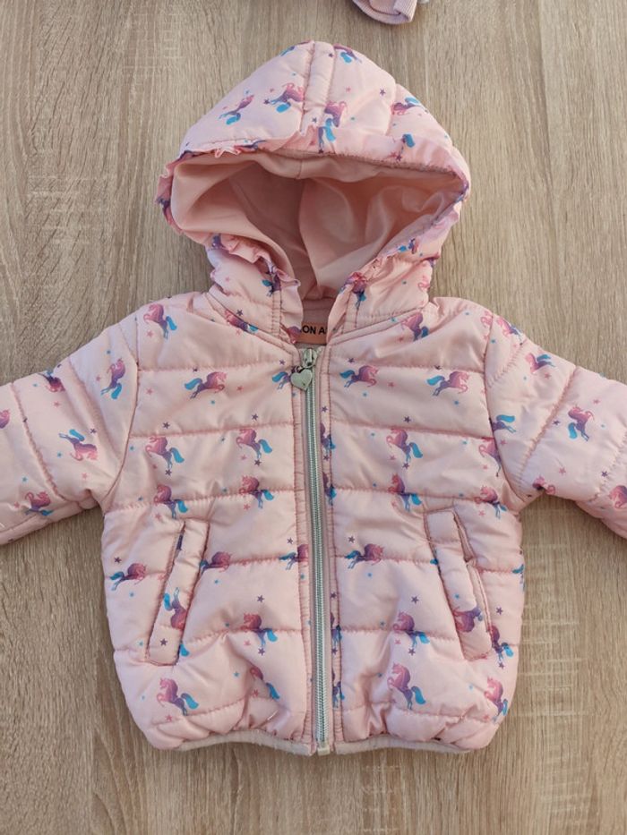 Doudoune motif licorne