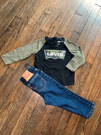 ensemble levi's 9 mois