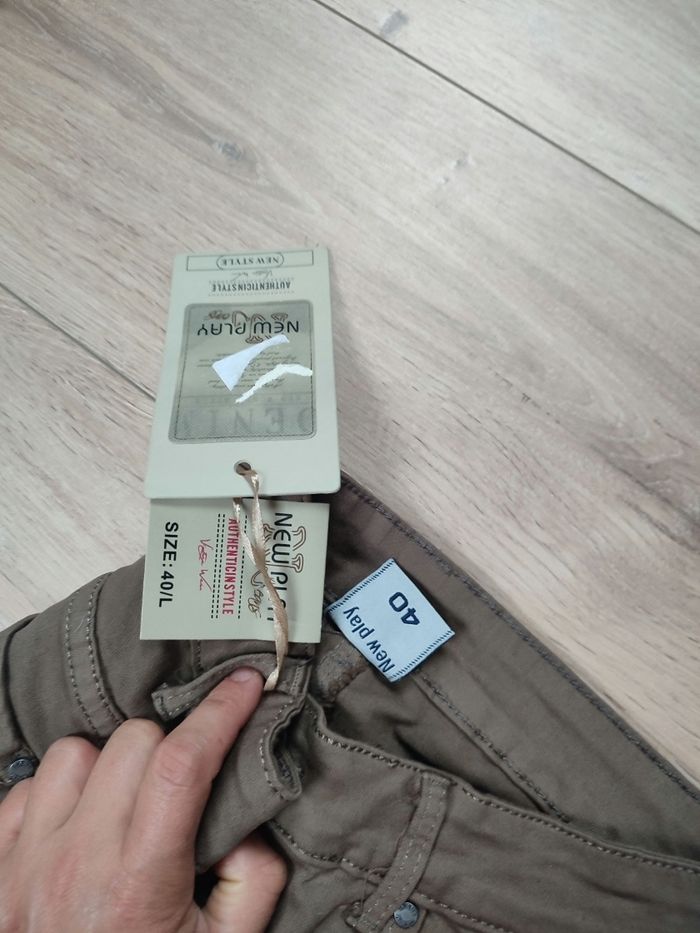 Pantalon femme élastique à trous - photo numéro 4