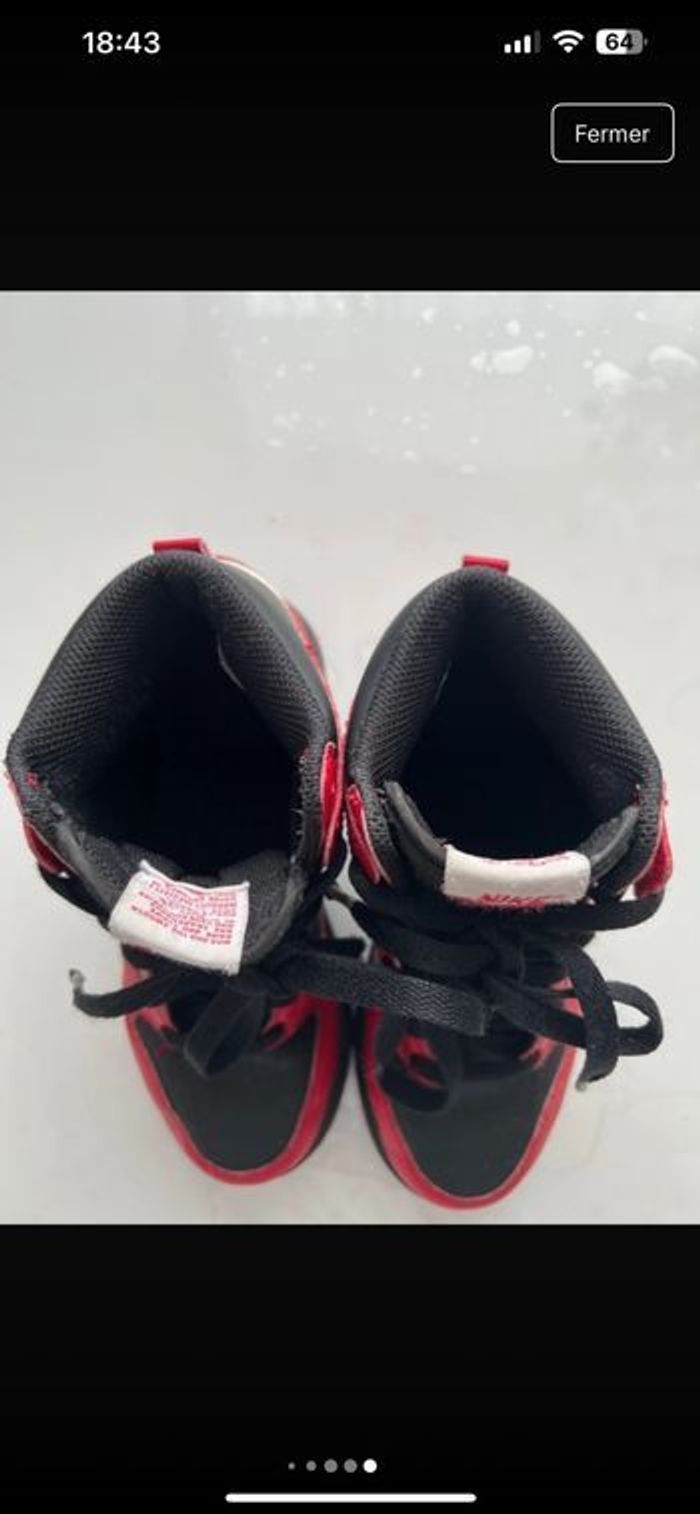 Baskets Nike pour enfants taille 30 en très bon état - photo numéro 8