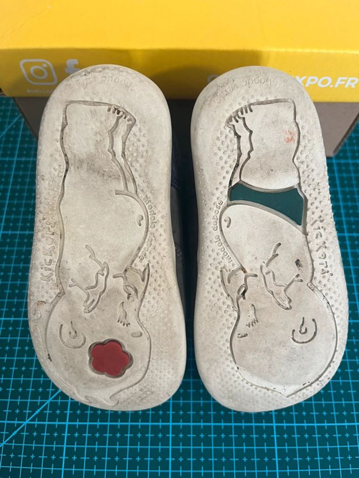 Lot chaussures bébé taille 22 - photo numéro 8
