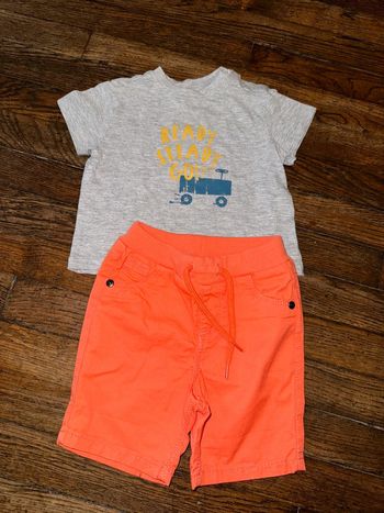 T-shirt Gocco et short tao 9 mois
