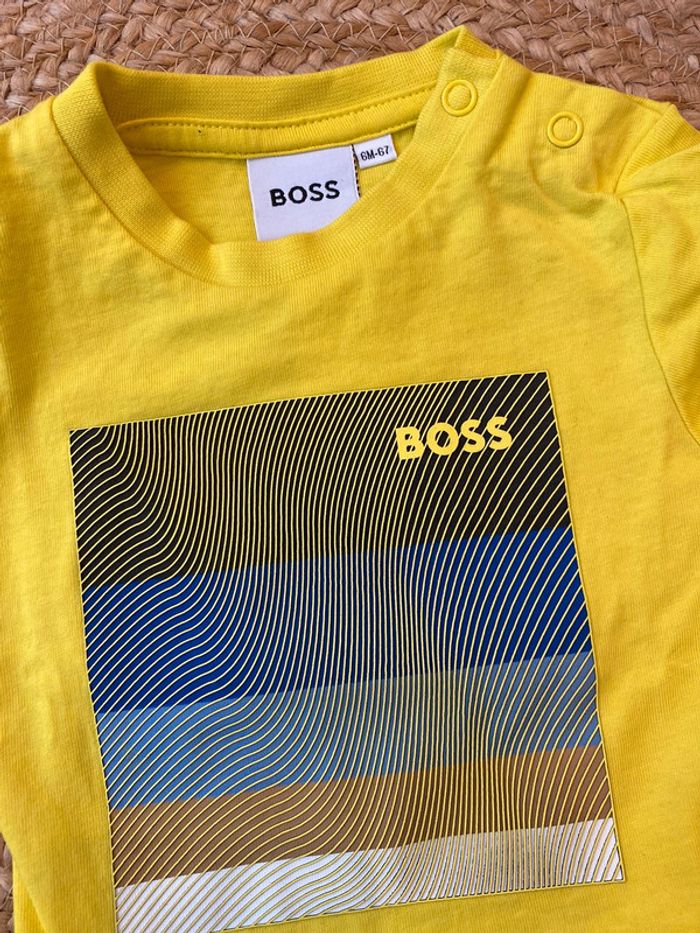 T-shirt boss 6 mois - photo numéro 2
