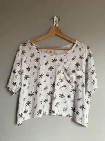 T-shirt crop top été Hollister motif palmier – Taille M