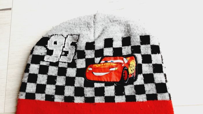 Bonnet Disney Cars rouge et gris - photo numéro 2