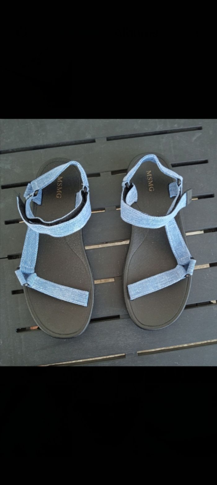 Jolies sandales en jean couleur bleu s - photo numéro 2