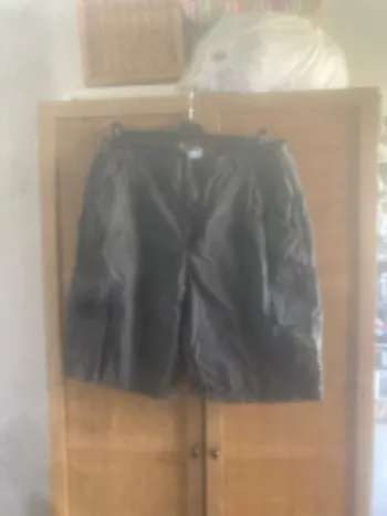 Bermuda short cargo Taille 54/56