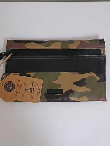 Pochette zippée cabaïa 24x15 cm neuve jamais utilisée envoi rapide