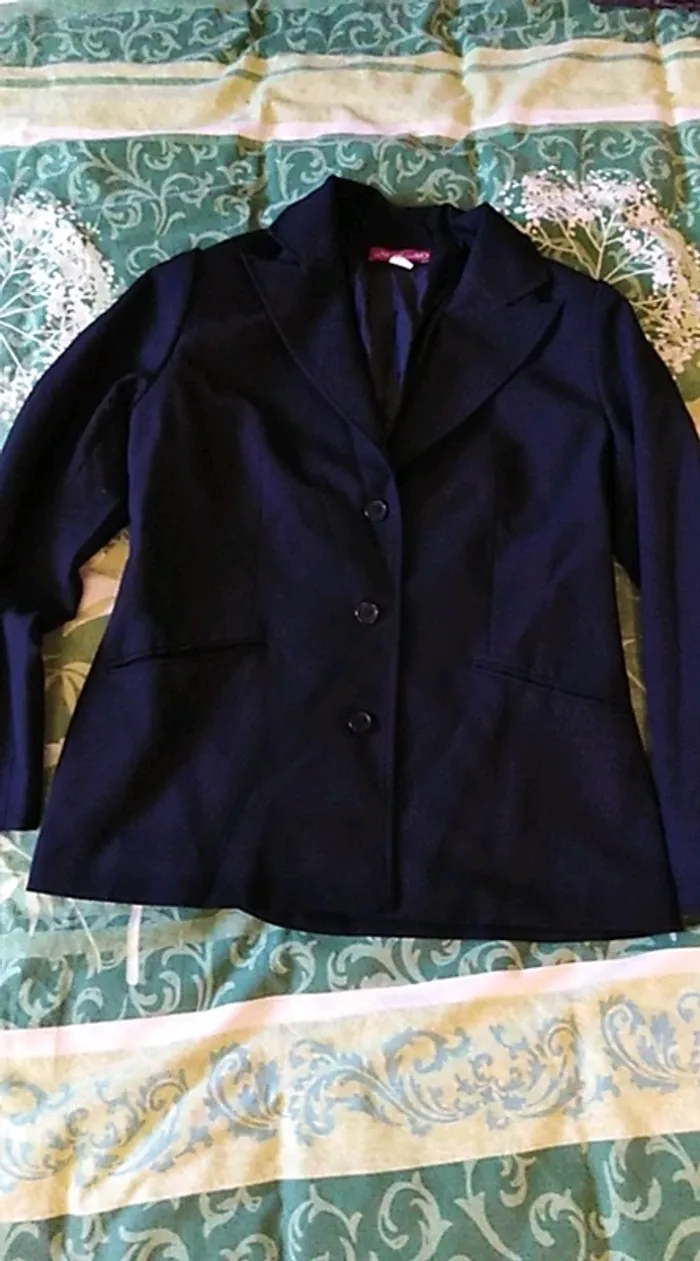 Veste noire taille 38