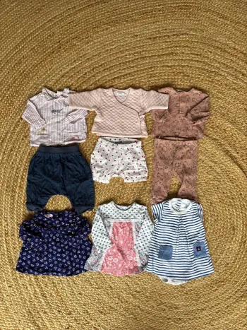 Lot de 3 tenues fillette - 3 mois - très bon état