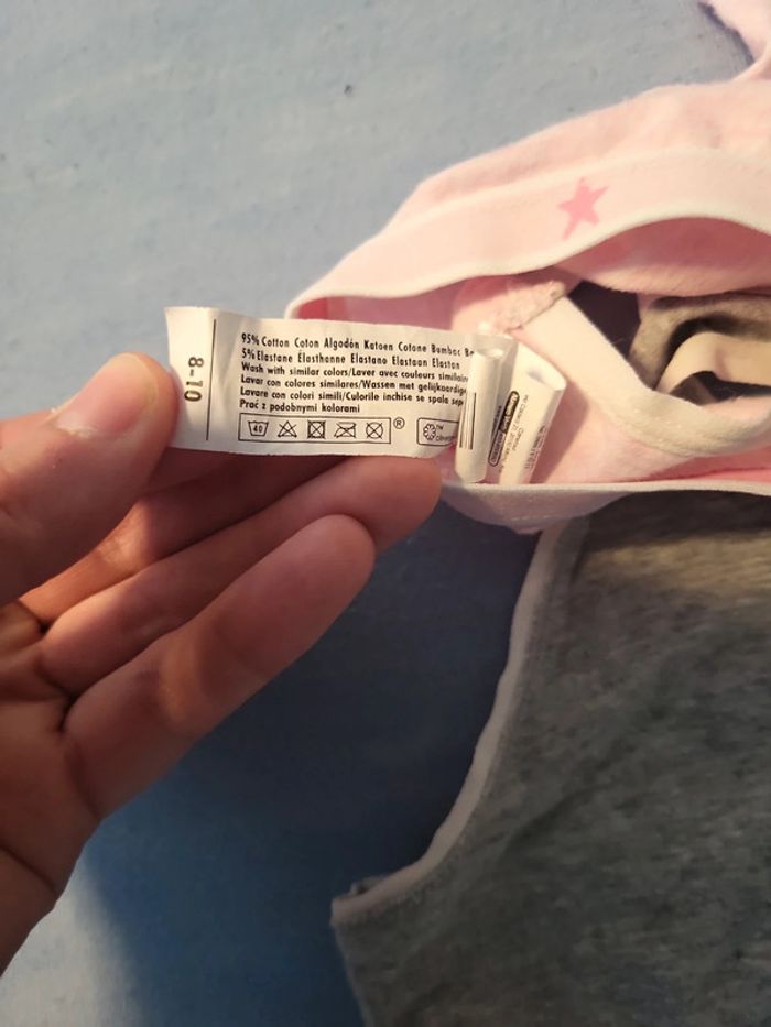 Lot de 2 débardeur fille 8/10 ans ,tex - photo numéro 2