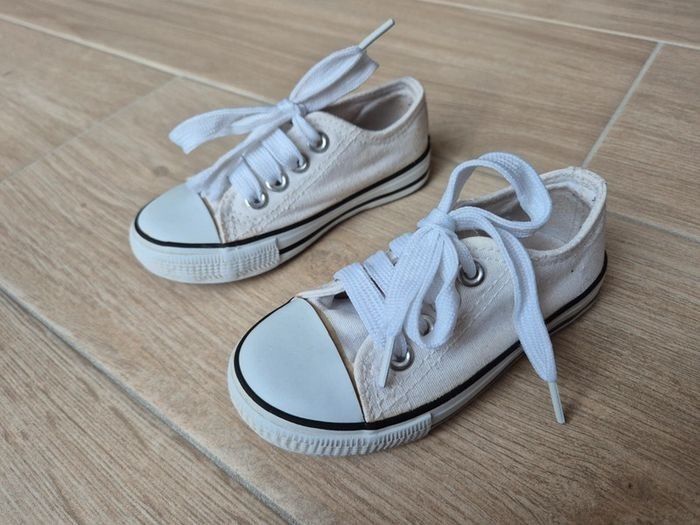 Sneackers blanches - photo numéro 2