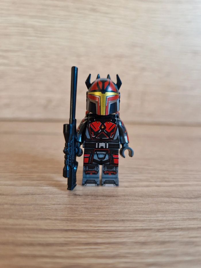 Figurine type lego Gar Saxon Mandalorian star wars