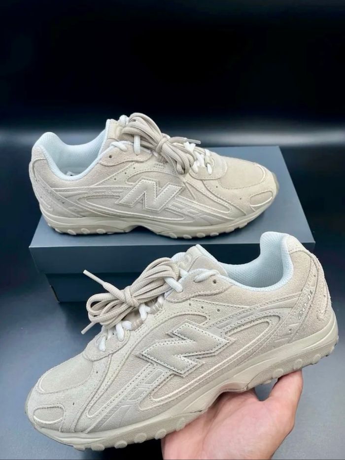 New Balance 204L Timberwolf