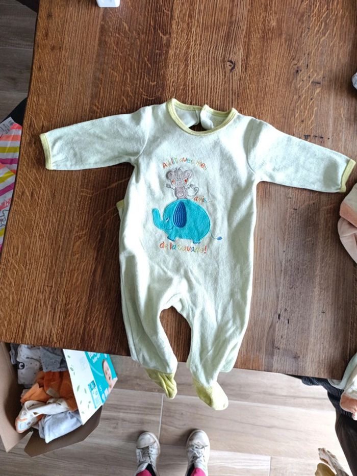 Lot 3 pyjama 6mois - photo numéro 2