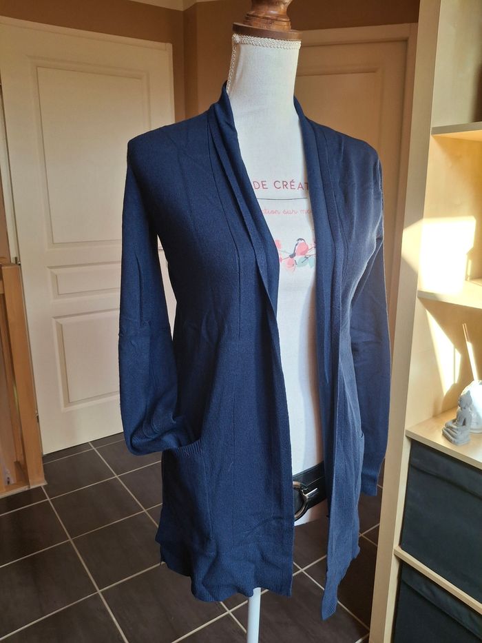 Gilet fin bleu marine simple