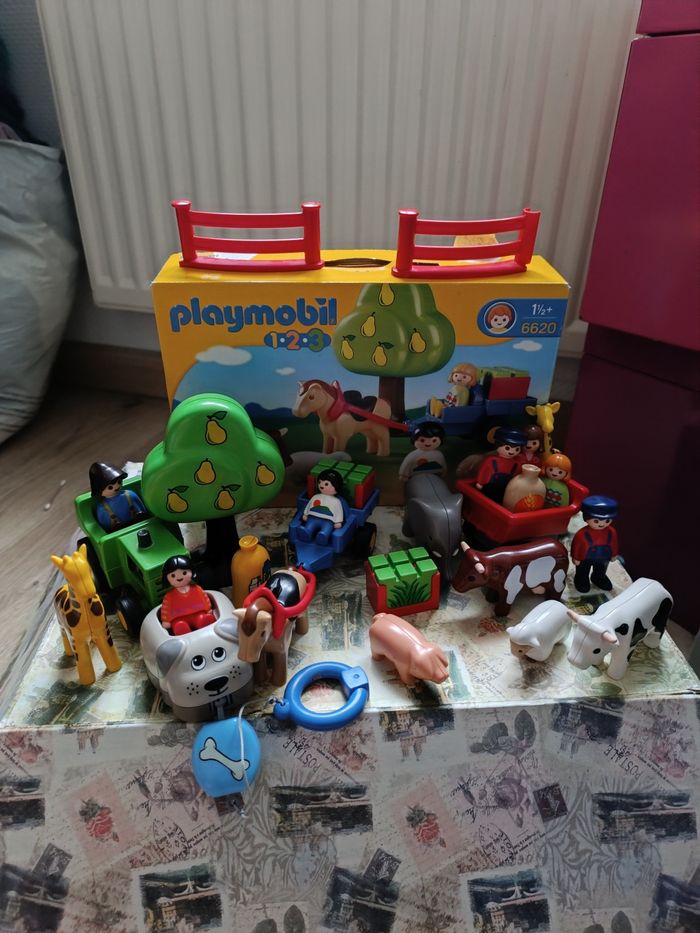 Gros lot playmobil 1 2 3 de la ferme + savane
1 boîte complète de la ferme + un lot complétant sur le thème de la ferme avec également des animaux de la savane - photo numéro 7