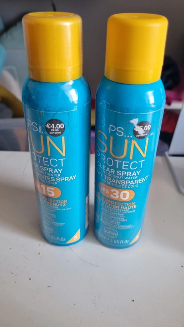 Lot de 2 protection solaire neuve Uv 15 et 30 - photo numéro 2