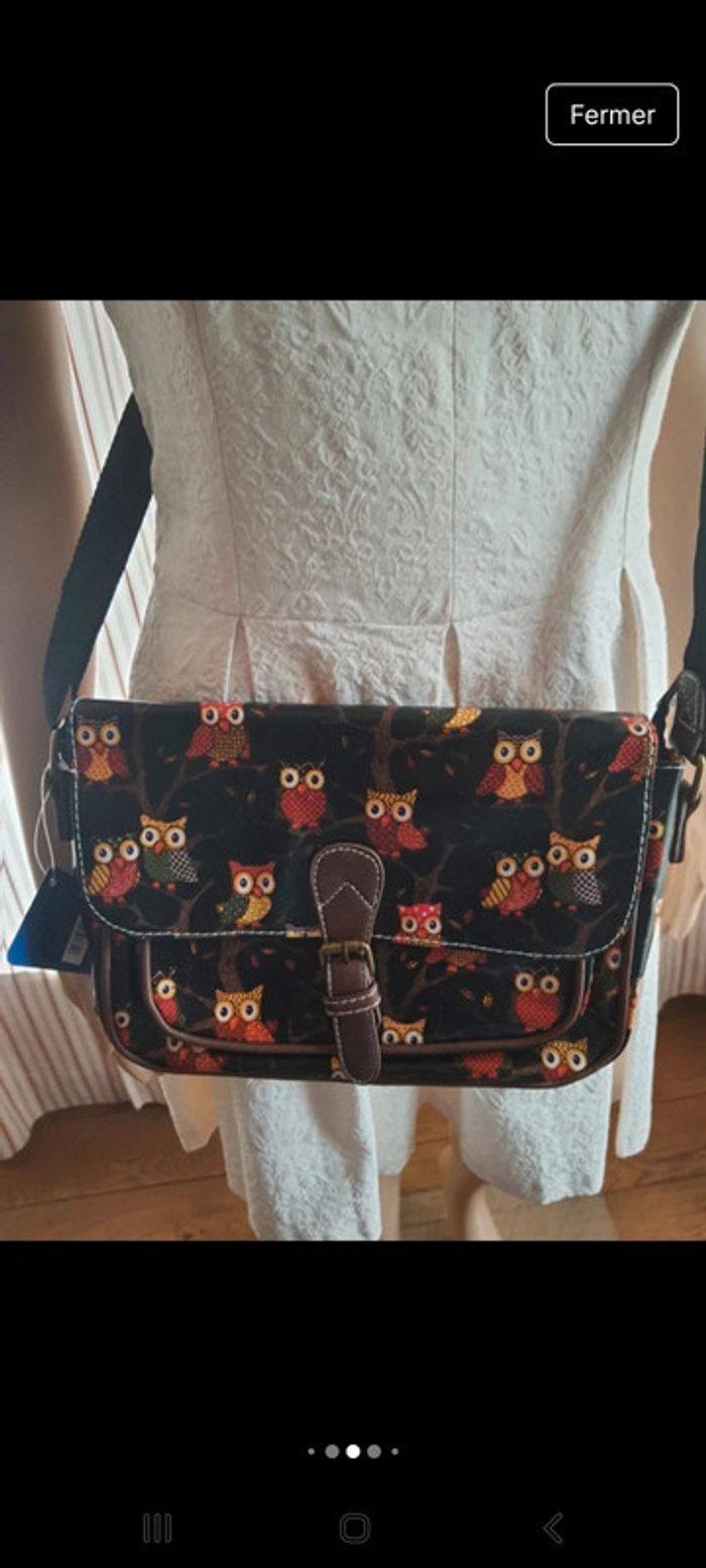 Jolie Sac à main noir/ marron Mfhandbags
neuf - photo numéro 4