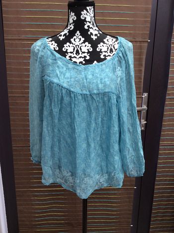Blouse transparente bleue en soie NEUVE (n°30)