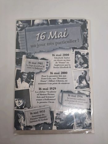 Carte postale avec son enveloppe.
11,5x17cm.
NEUVE.
16 mai