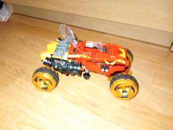 Voiture LEGO ninjago