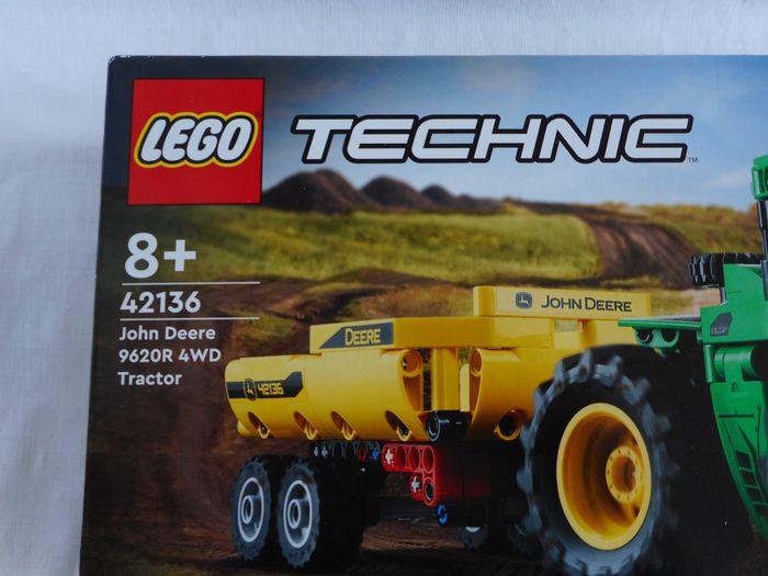 Lego Technic - 42136 - Tracteur John Deere 9620R 4WD - NEUF - photo numéro 8